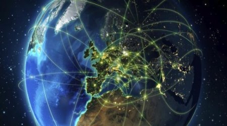 The brave world of super-commuters