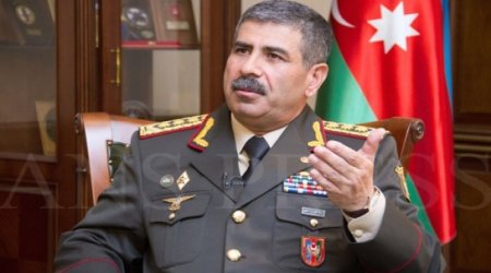 Azerbaijan’s defense minister visits Pakistani president