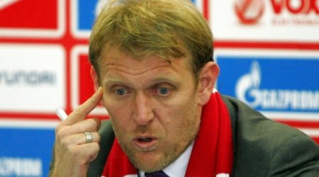Роберт Просинечки приехал на переговоры с АФФА