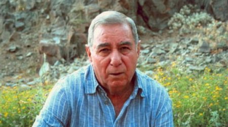 E-Kitab: Əkrəm Əylisli. Nənəmin tütün kisəsi. (Hekayə)