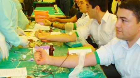 Azeri mosques to hold blood donations on Ashura