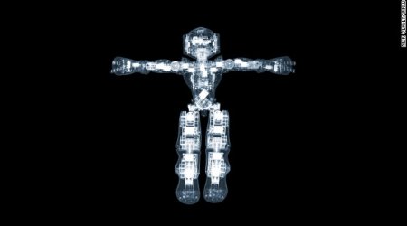 Giant X-rays reveal innards of guns, cars, robots