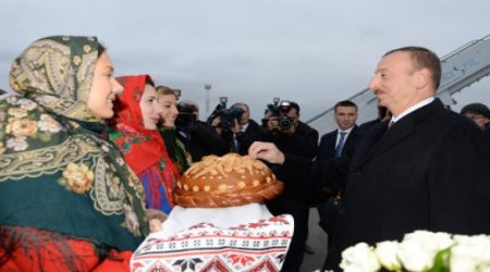 Ilham Aliyev arrives in Ukraine for official visit