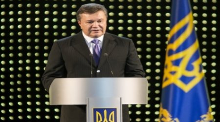 Yanukovych urges Ukraine, Azerbaijan to cooperate on energy exports
