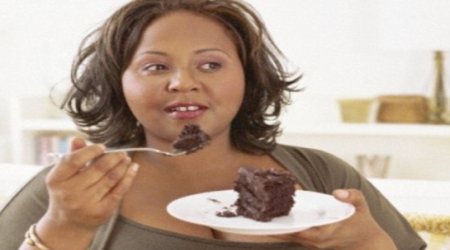 Overweight people 'taste food differently'