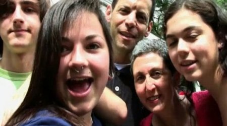 16 children, one anonymous sperm donor - PHOTO