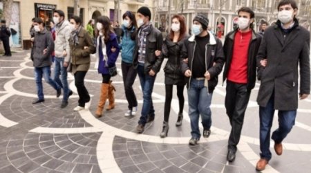 Azerbaijan mulls banning masks in demonstrations
