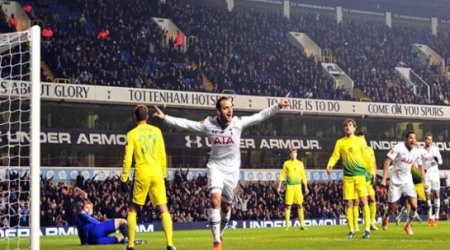 Soldado ends goal drought with hat-trick in Spurs win