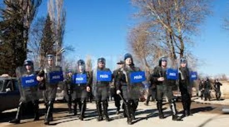 Azeri court jails two for provoking Ismayilli riots