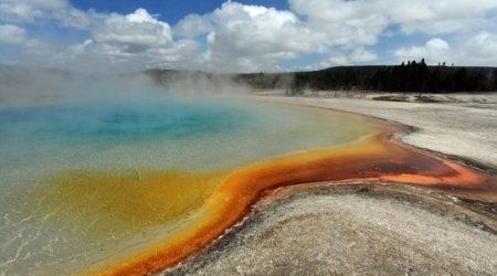 Yellowstone super volcano eruption 'would affect the world - PHOTO
