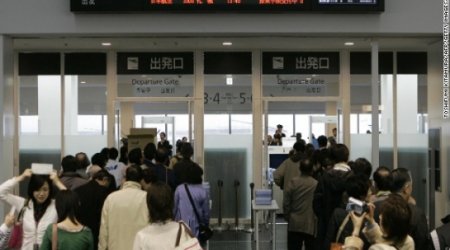 Airlines and airports look to take the pain out of boarding planes