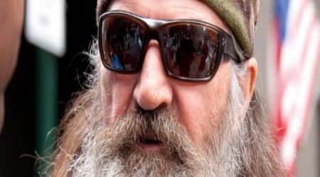 'Duck dynasty' fans are losing their minds on facebook