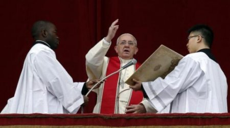 Atheists, work with us for peace, Pope says on Christmas