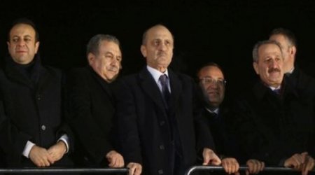 Defiant Turkish premier in major cabinet reshuffle