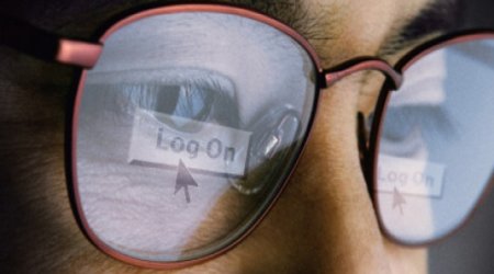 Strange way 'Clicking Here' may be good for your brain