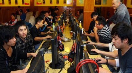 China lifts ban on games consoles