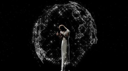 The technology bringing Sinatra, Tupac back to life