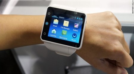 Wearable gadgets search for mainstream appeal