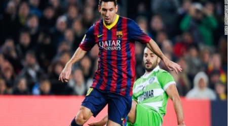 Messi returns from injury in Barcelona victory