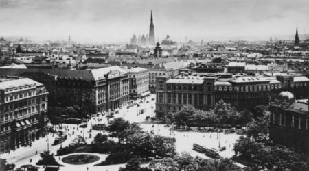 1913: When Hitler, Trotsky, Tito, Freud and Stalin all lived in the same place