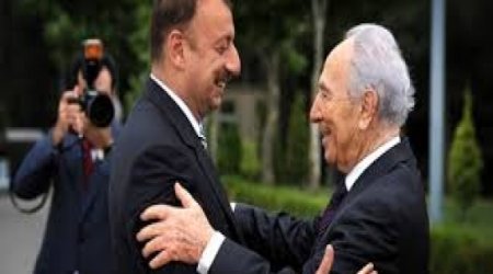Aliyev meets Israeli president in Davos