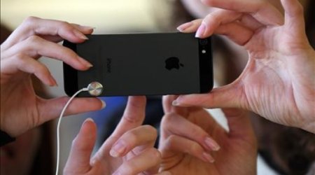 Apple's iPhone sales disappoint