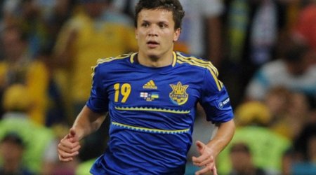 Ukraine star Yevhen Konoplyanka 'signs' Liverpool deal