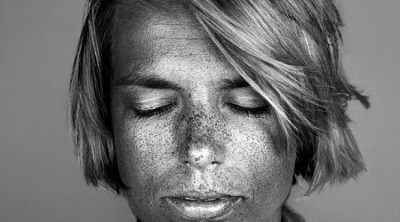 The most unflattering headshots ever? - PHOTO