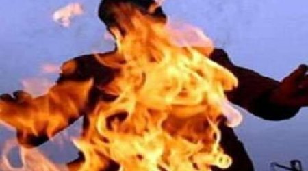 Nakhchivan resident sets himself on fire in protest against police