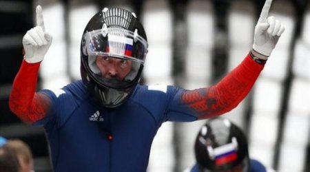 Bobsleigh - Russian leads two-man bob, Jamaica last