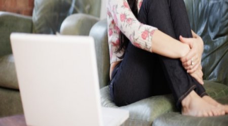 7 Post-Breakup Habits That Do More Harm Than Good