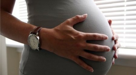 Miscarriage risk 'reduced by lifestyle changes'