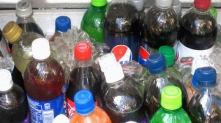 Scientists query health risk of food package chemicals