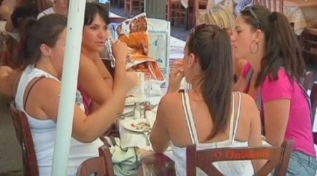 More tourists help Greece achieve current account surplus