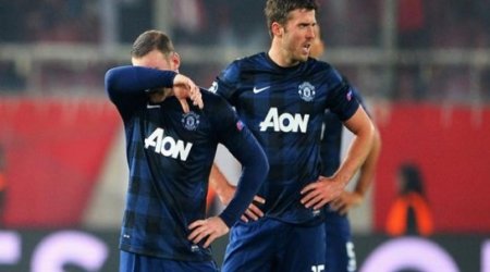 Diabolical United lose to Olympiacos