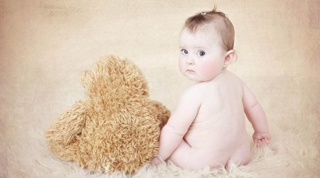 Adorable pictures of curled-up newborns will melt the stoniest of hearts - PHOTO