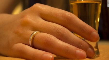 Addicted to the thrill of sleeping with married women