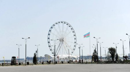 Baku's largest Ferris wheel opens - PHOTO