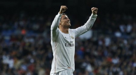 Ronaldo beats Messi AGAIN - VIDEO