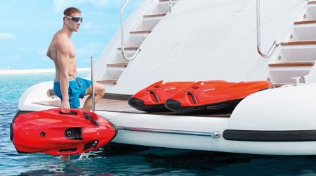 £12,500 underwater jet-ski lets you cruise to depths of 130ft at 10mph - PHOTO+VIDEO