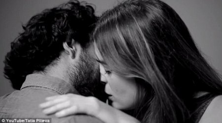 From nervous laughter to a passionate kiss - PHOTO+VIDEO