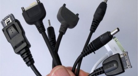 Europe backs call for universal smartphone charger