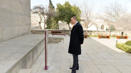 President Ilham Aliyev views exposition at Shirvanshah`s Palace - PHOTO