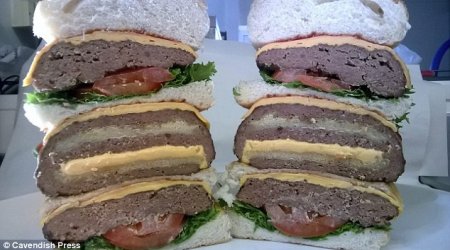 10,000-calorie 'burger within a burger,' containing 5 pounds of beef - PHOTO