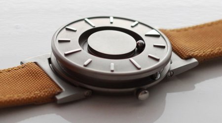 A watch for blind people - PHOTO
