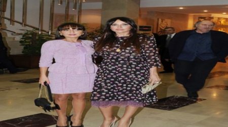 Azerbaijan's first lady shares picture with her sister - PHOTO