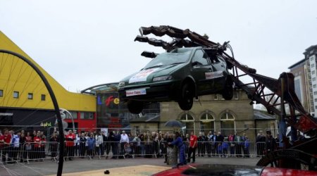 Behold the claw! - PHOTO