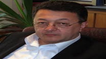 Azeri police search Baku offices of Zerkalo newspaper
