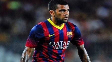 Dani Alves winning racism fight with banana gesture