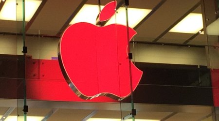 Apple store lights up its iconic logo red in support of World Aids Day